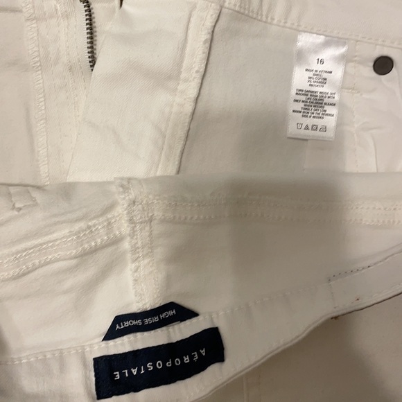 Brand new! Never used white shorts - Picture 3 of 4